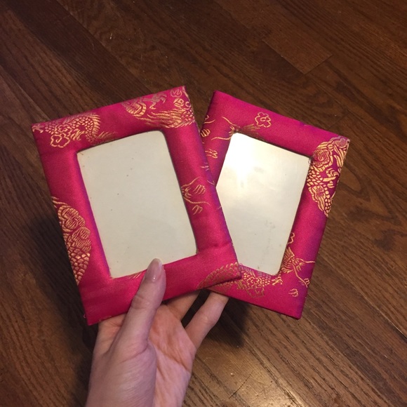 Pair of Pink Asian Print Picture Frames - Picture 7 of 7